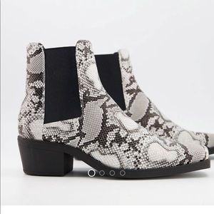 Men’s Chelsea boots